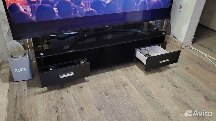 Тумба под телевизор