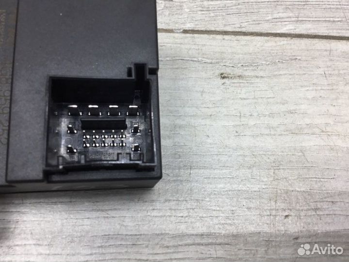 Кнопка открывания багажника Audi A7 седан cduc