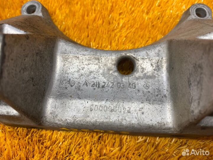 Кронштейн АКПП Mercedes-Benz E-Class W212 272.952