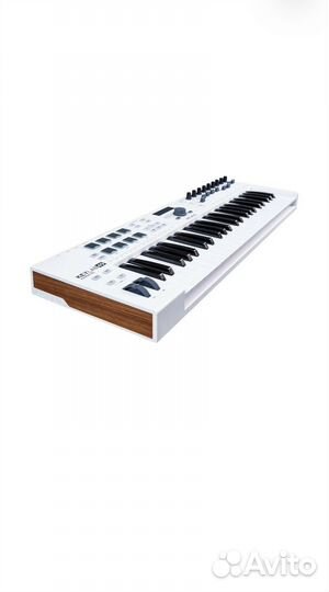 Midi клавиатура arturia KeyLab essential 49 белый