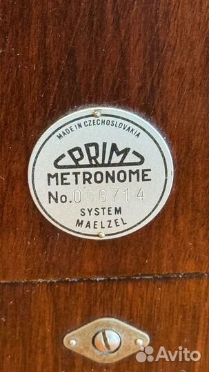Метроном механический