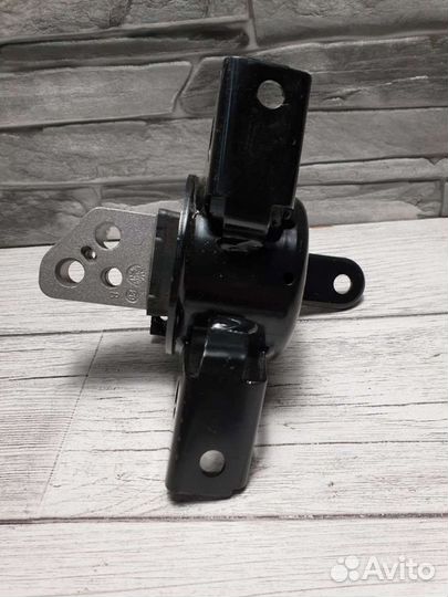 Подушка (опора) двигателя Spark