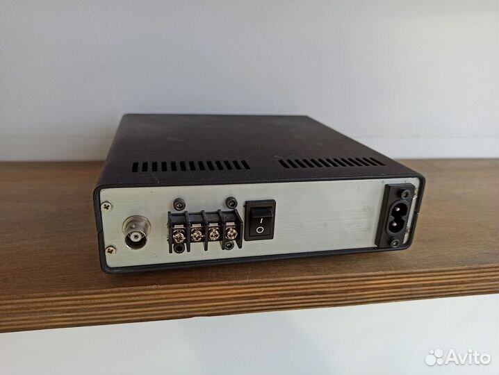 Стерео FM Ресивер Nixie на лампах ин-12