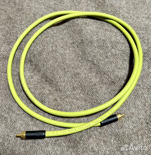 Van den hul The Wave