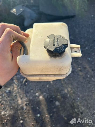 Бачок расширительный Hyundai Ix35 2.0 G4KD 2WD