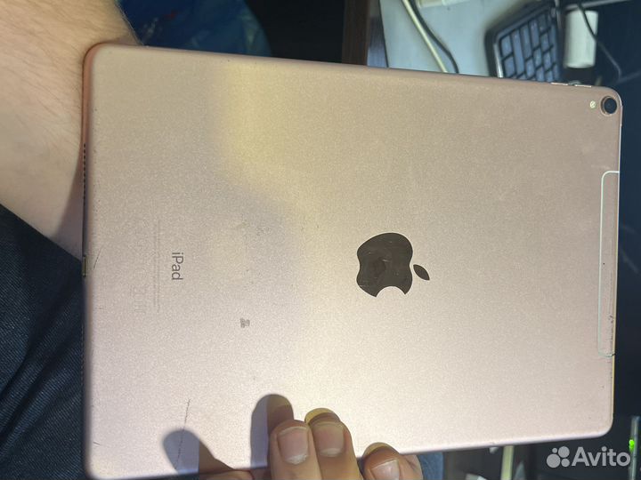 iPad pro 10.5 256 wi-fi cellular