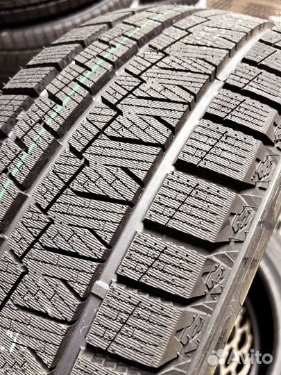 Kapsen SnowShoes AW33 245/55 R19 117T