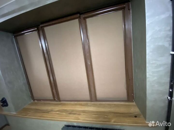 Рулонные шторы в коричневом коробе РКК-6519