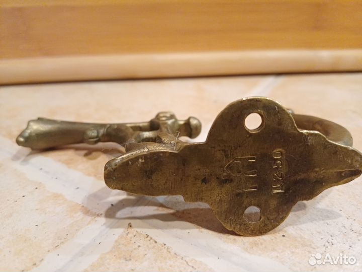 Крючок вешалка СССР