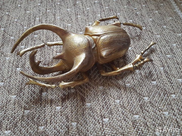 Декоративная фигура жука