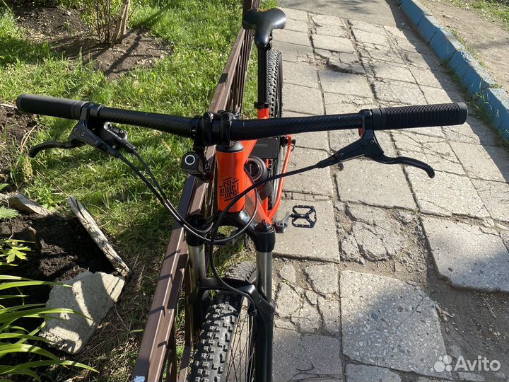 Велосипед commencal