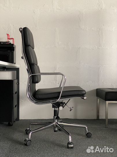 Кресло Eames HB Soft Pad Executive Chair EA 219