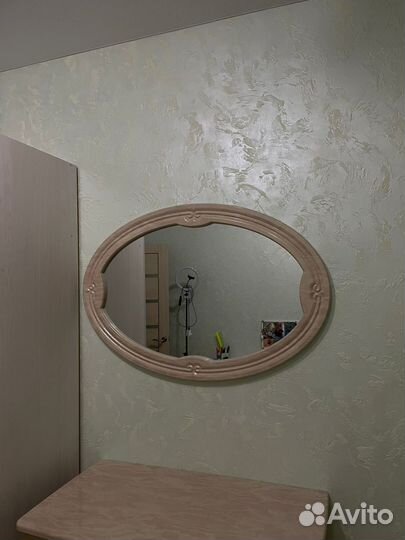 Комод с зеркалом