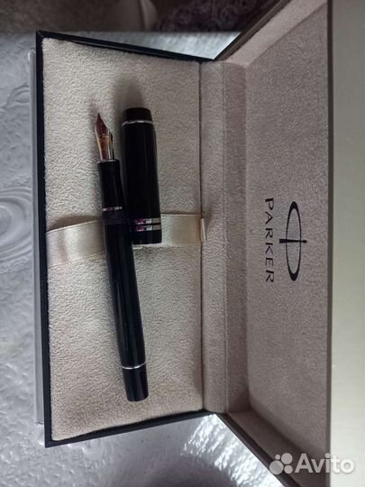 Перьевая ручка parker