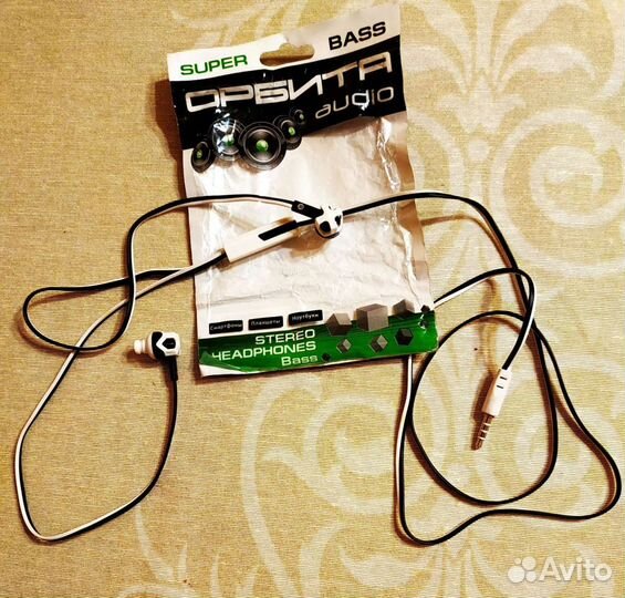 Проводные наушники, разные, новые