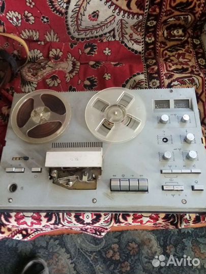 Катушечный магнитофон elfa