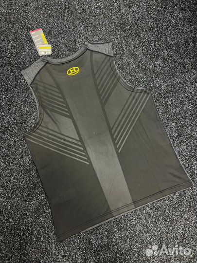 Майка Under Armour