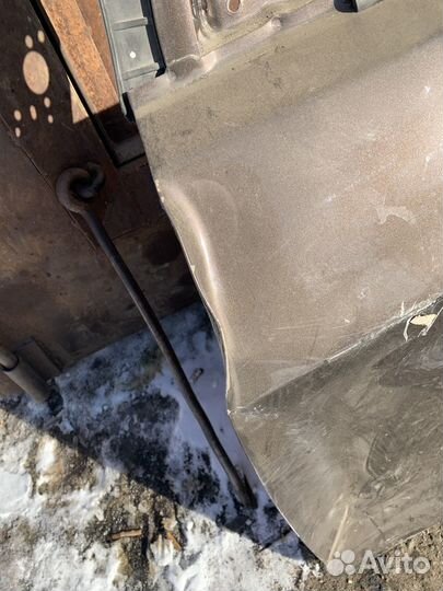 Дверь передняя левая мятая Hyundai Solaris 2011