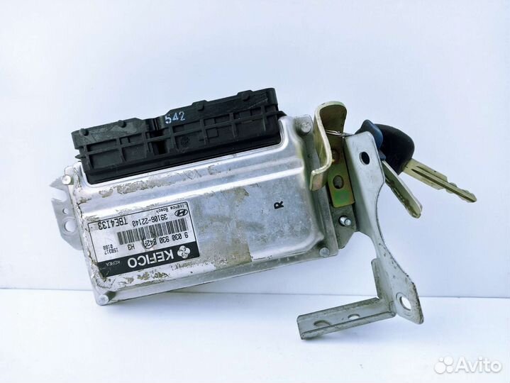 Блок управления двс эбу Hyundai Getz 39106-22140