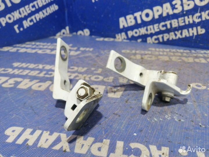 Петля двери Ford Focus 3 седан iqdb 2013