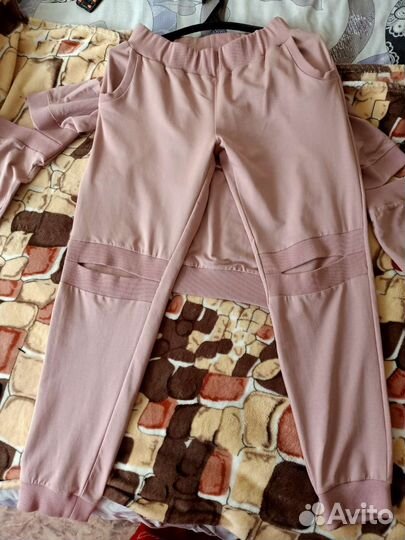 Спортивный костюм женский новый