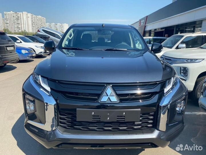 Mitsubishi L200 2.4 МТ, 2021