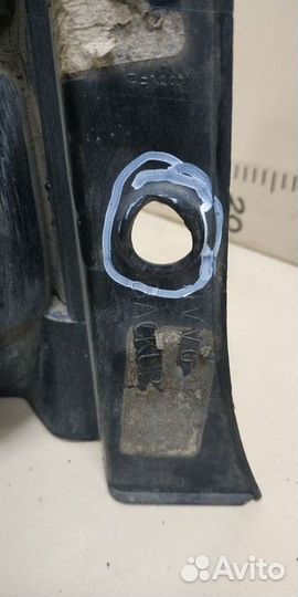 Фонарь задний правый Mazda Tribute