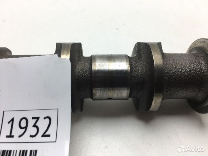 Распредвал выпускной правый Nissan Teana J32