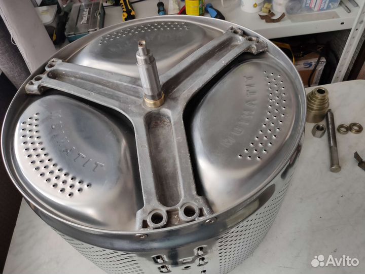 Бак стиральной машины Индезит с сушкой