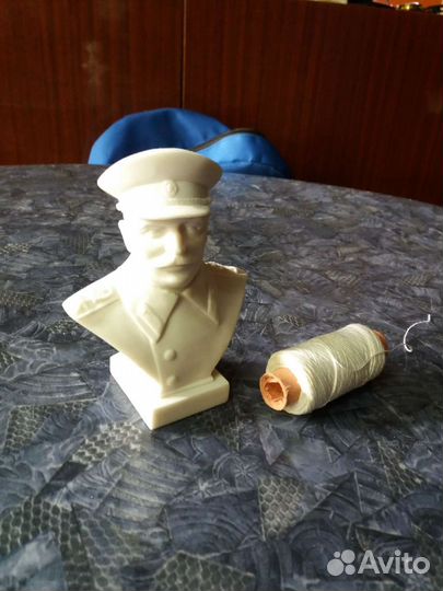 Бюст сталина