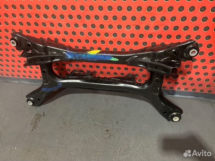 Балка подвески задняя Lexus Es axzh10 XA25A-E92C
