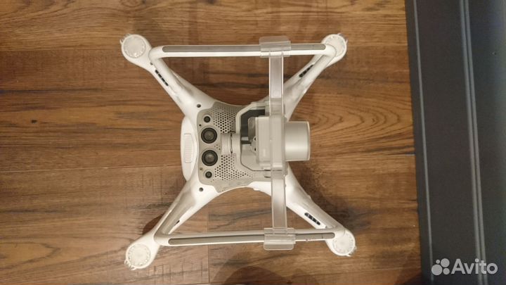 Квадрокоптер Fantom DJI 4 PRO +