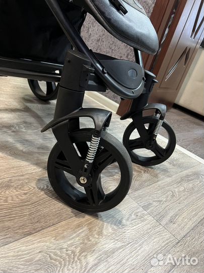Прогулочная коляска bubago