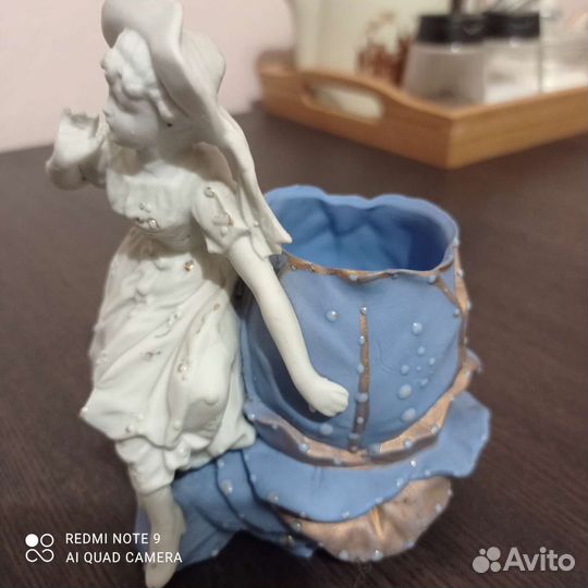 Статуэтка-вазочка, Германия