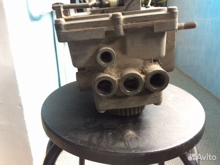 Модулятор EBS прицепа Shmitz ES2053