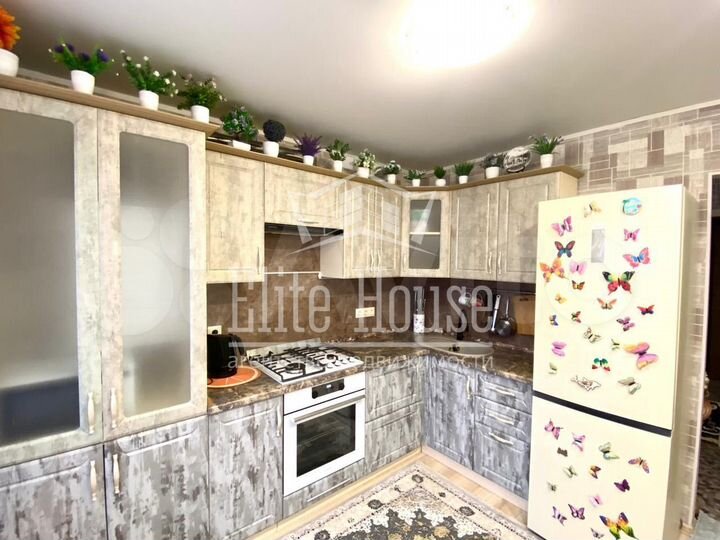 2-к. квартира, 47 м², 3/3 эт.