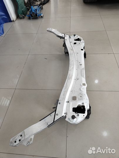 Панель телевизора в сборе Mercedes W213