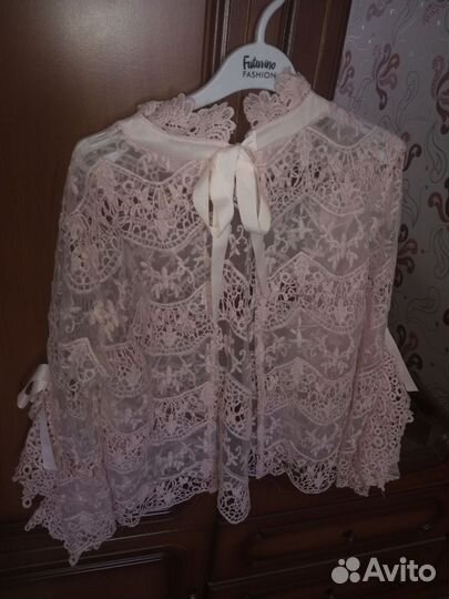 Кружевная блузка