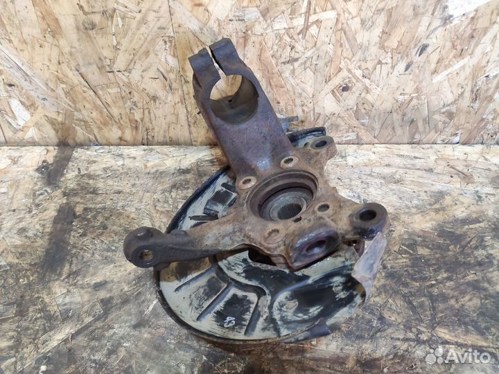 Кулак поворотный левый Audi A3 8P рестайлинг 2