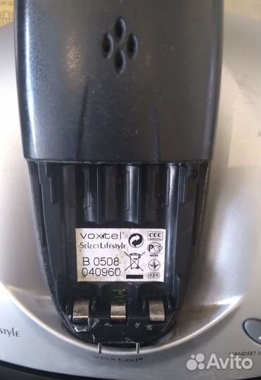 Радиотелефон Voxtel с базой