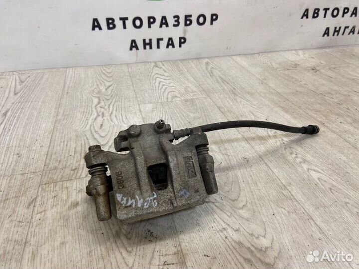 Суппорт задний правый Mitsubishi Outlander CW5W