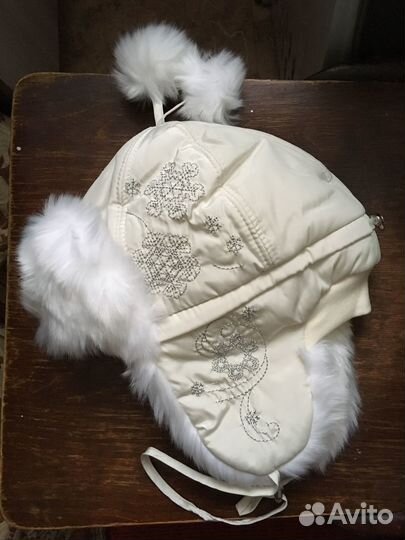 Шапка зимняя для девочки новая