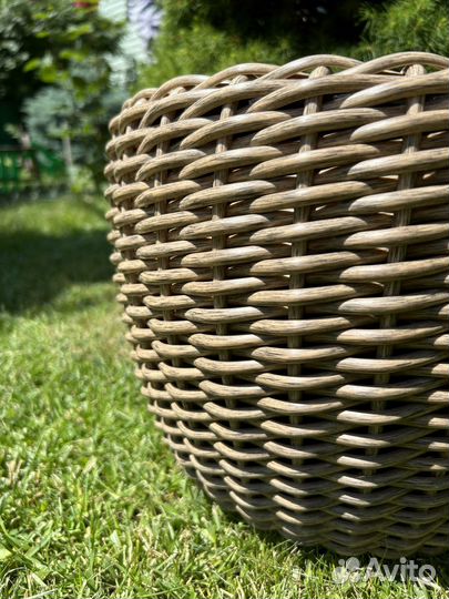 Кашпо для цветов