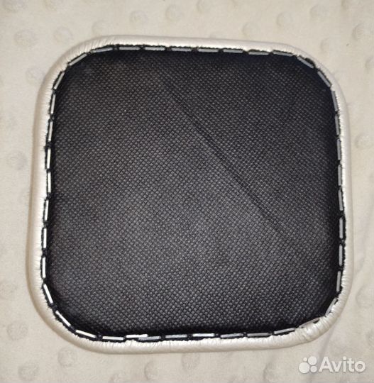 Подставка для рук маникюрная