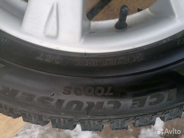 Skoda Yeti 215/60R16