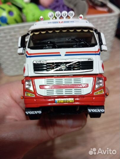 Volvo fh3 Globetrotter Xl, WSI, 1/50