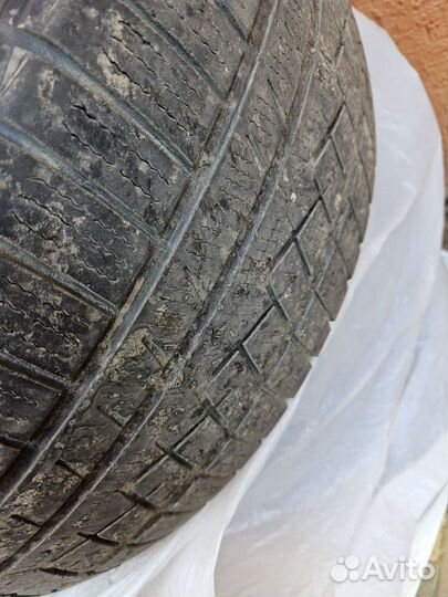 Yokohama W.Drive 235/65 R17 70D