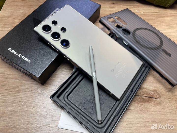 Samsung Galaxy S24 Ultra, 12/256 ГБ