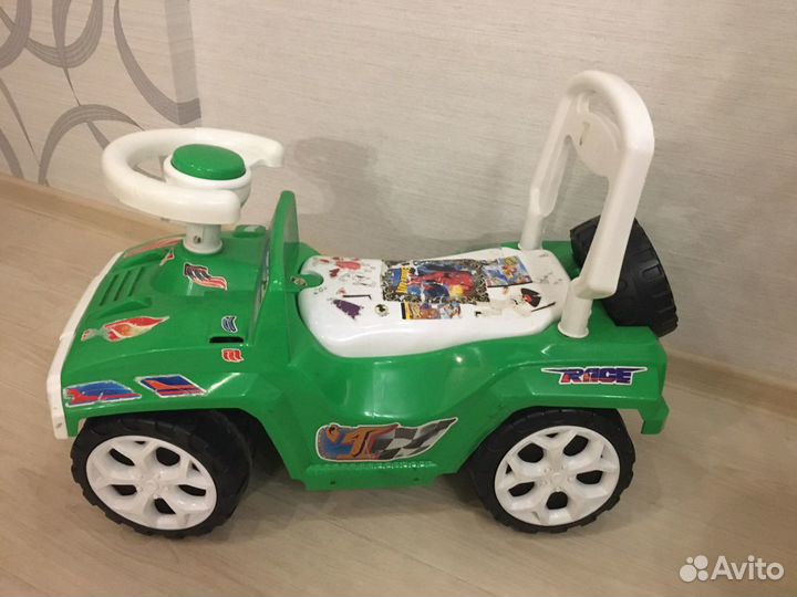 Машинка-каталка