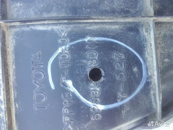 Подкрылок Локер Задний Правый Lexus NX200